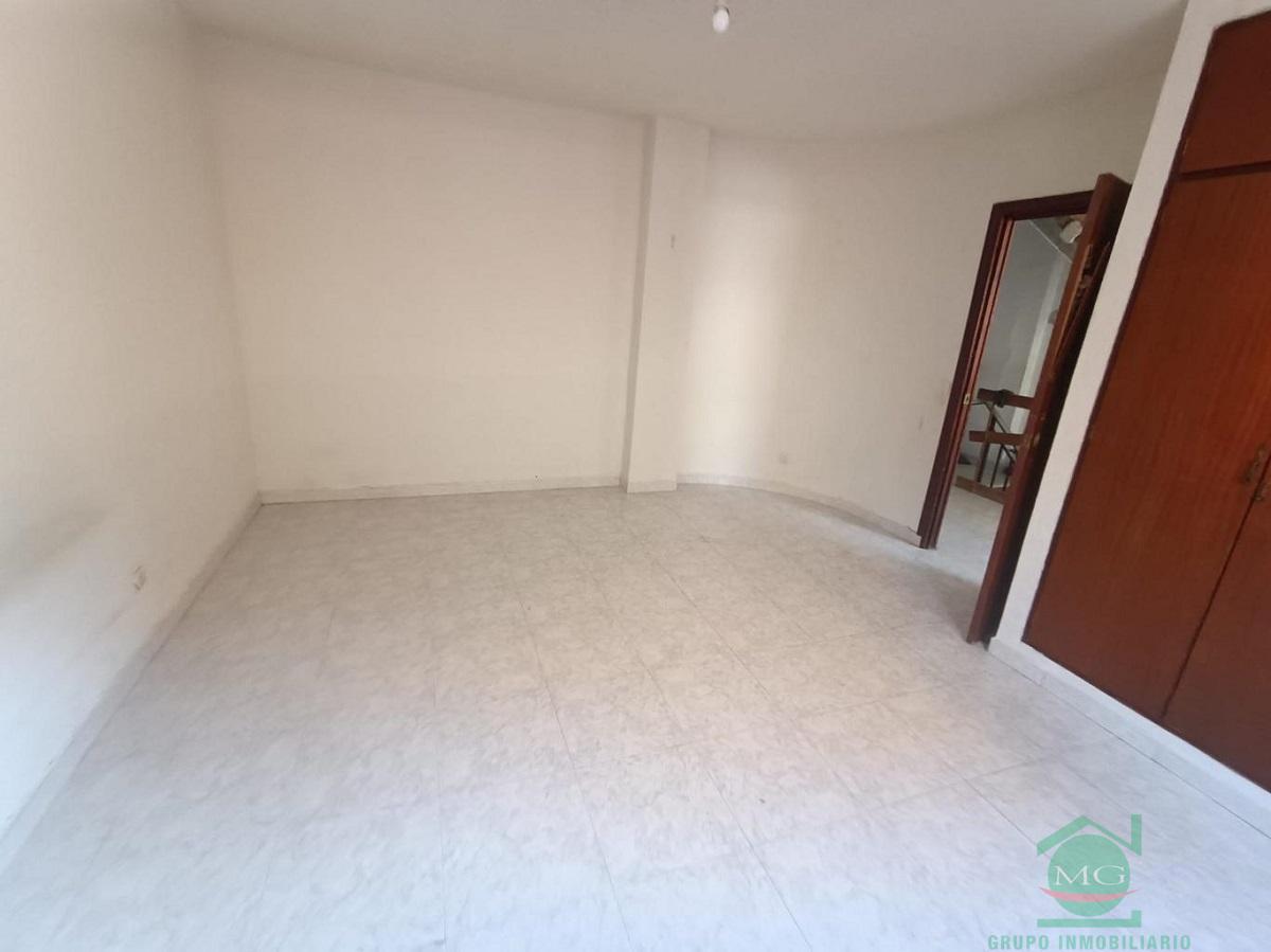 For sale of house in Algeciras