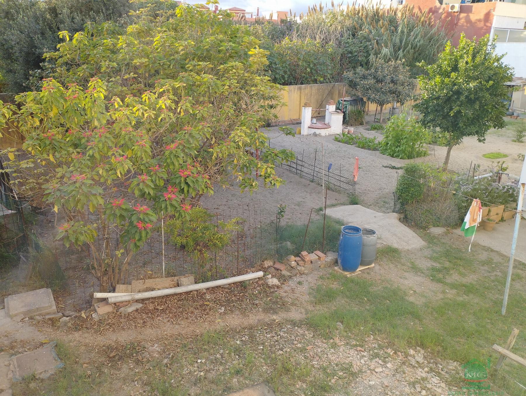 For sale of villa in La Linea de la Concepcion