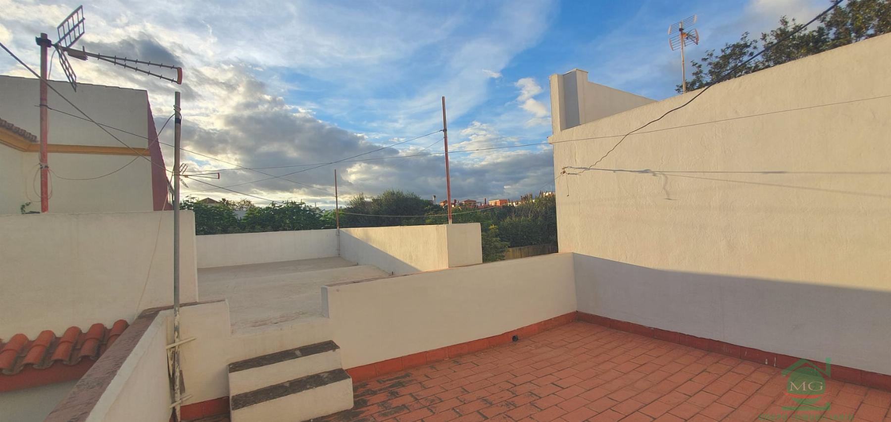 Venta de villa en La Linea de la Concepcion