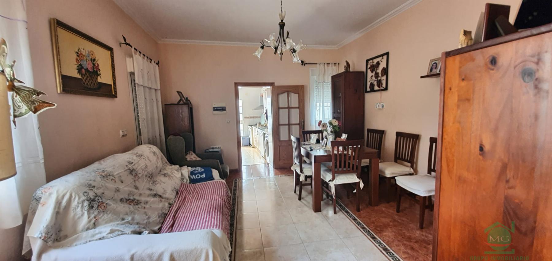 Venta de villa en La Linea de la Concepcion