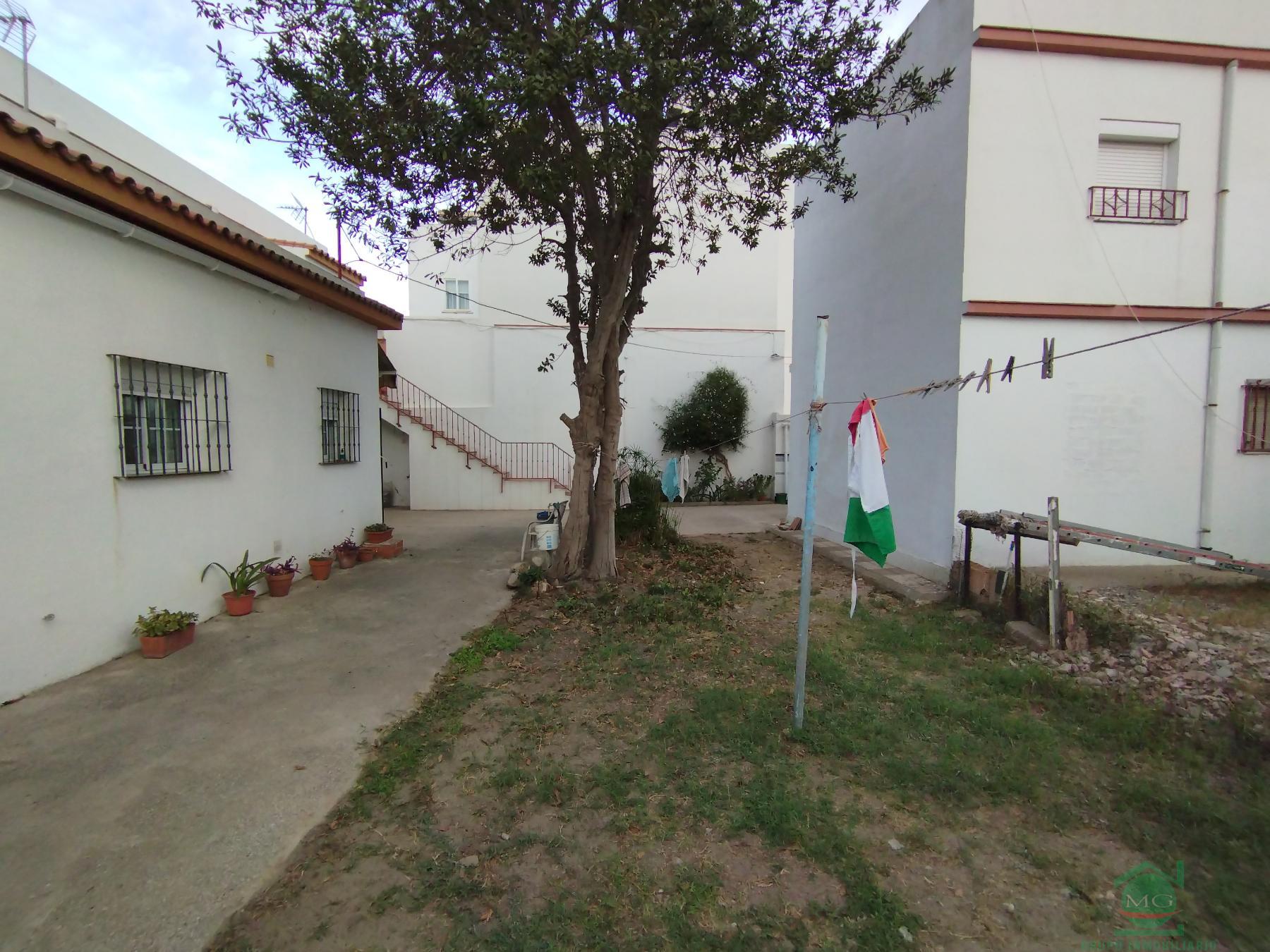 Venta de villa en La Linea de la Concepcion