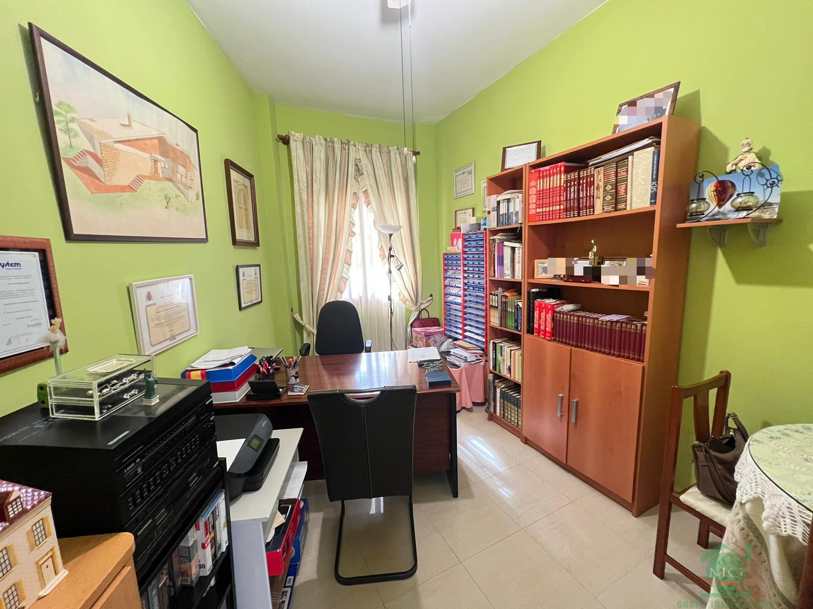 For sale of house in San Roque