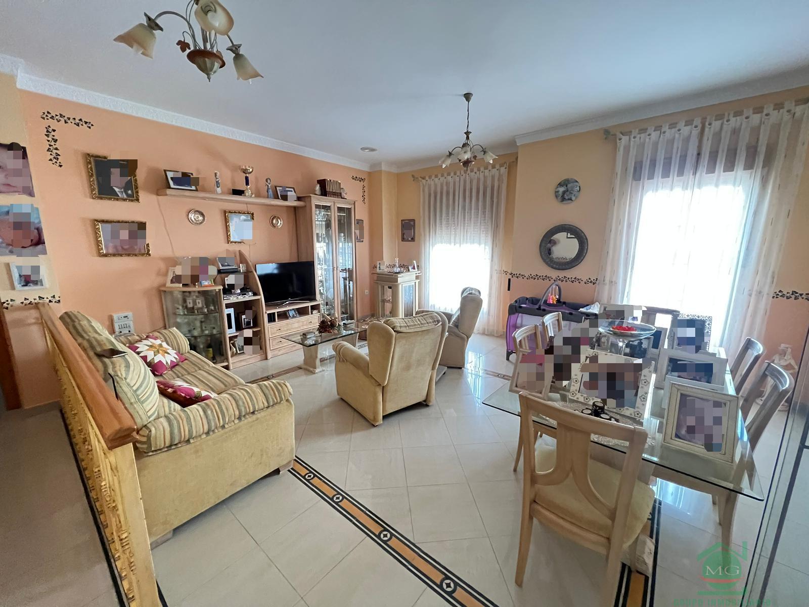 For sale of house in San Roque