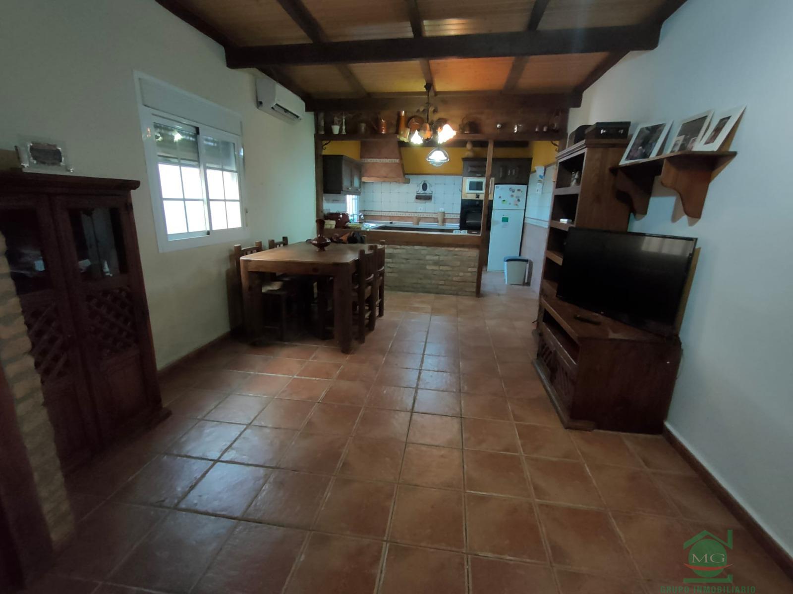For sale of house in Los Barrios