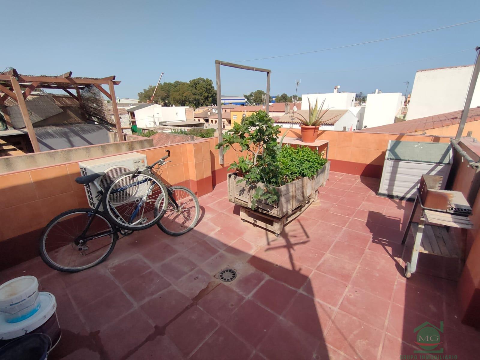For sale of house in Los Barrios