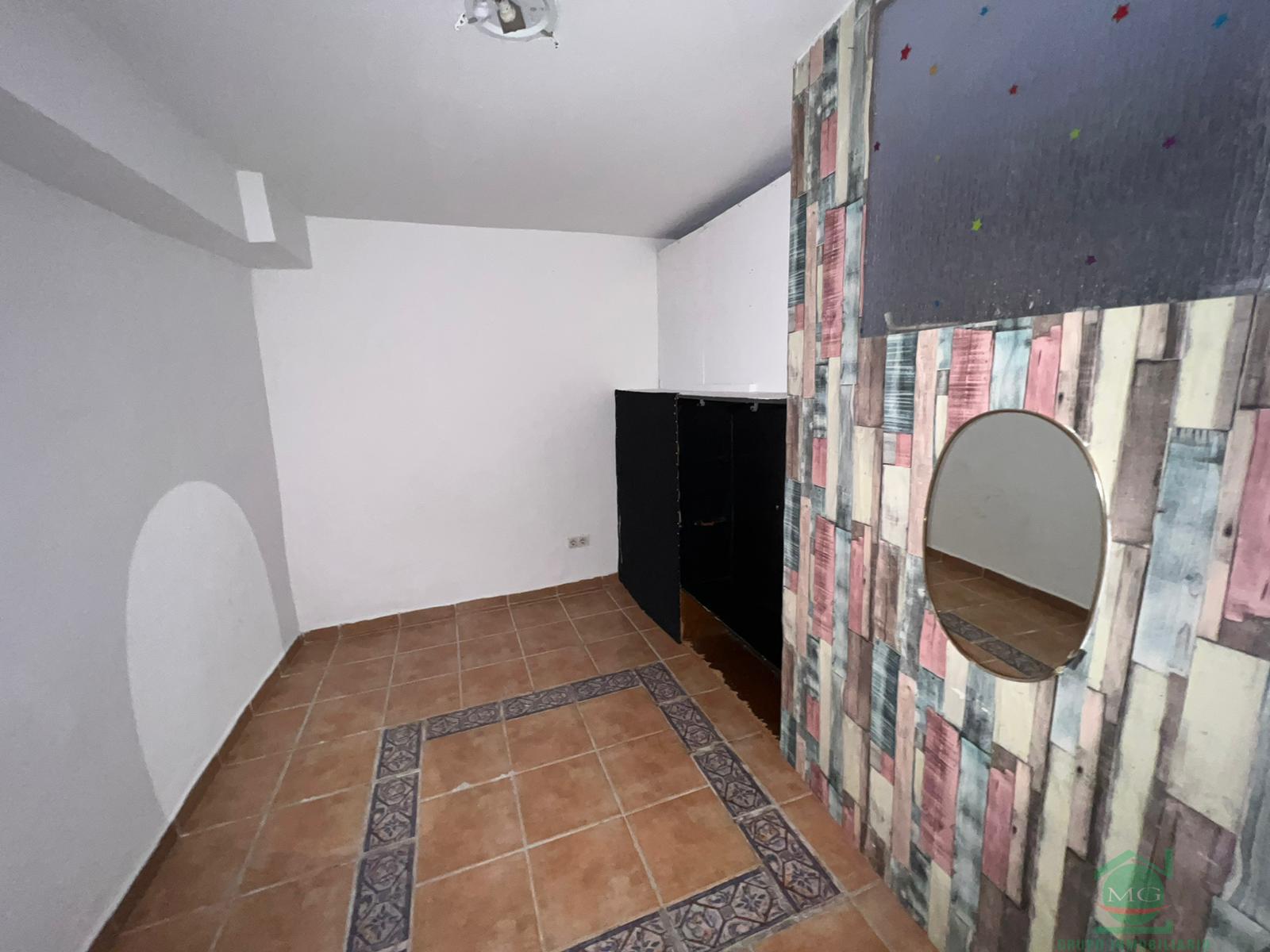 For sale of house in San Roque