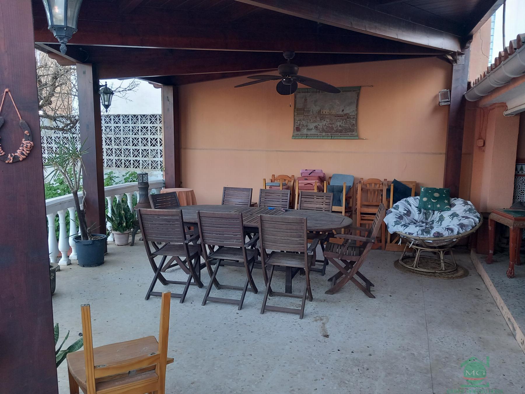 For sale of chalet in La Linea de la Concepcion