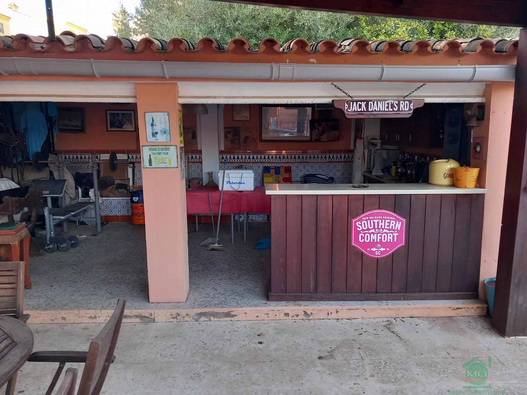 For sale of chalet in La Linea de la Concepcion