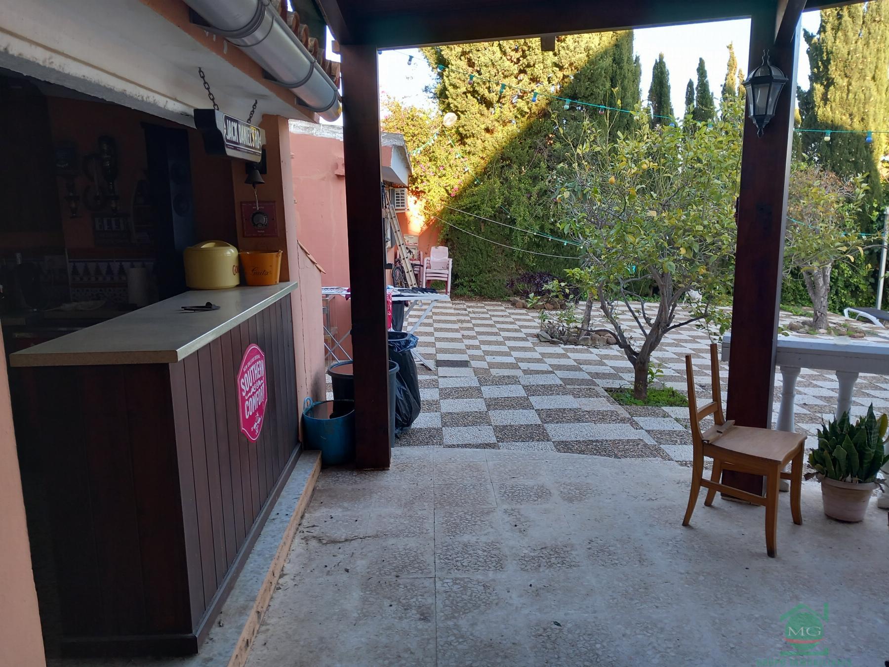 For sale of chalet in La Linea de la Concepcion