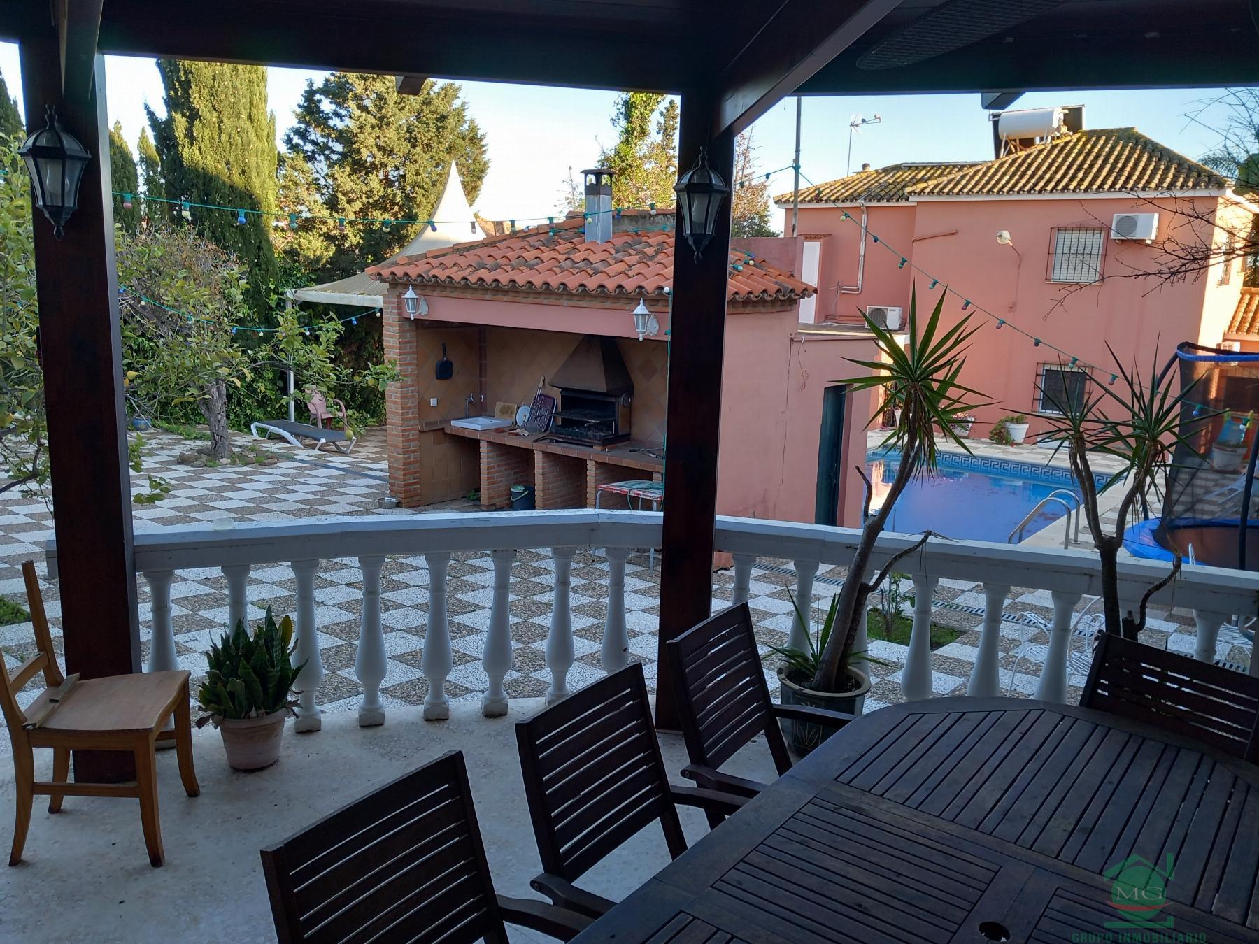 For sale of chalet in La Linea de la Concepcion