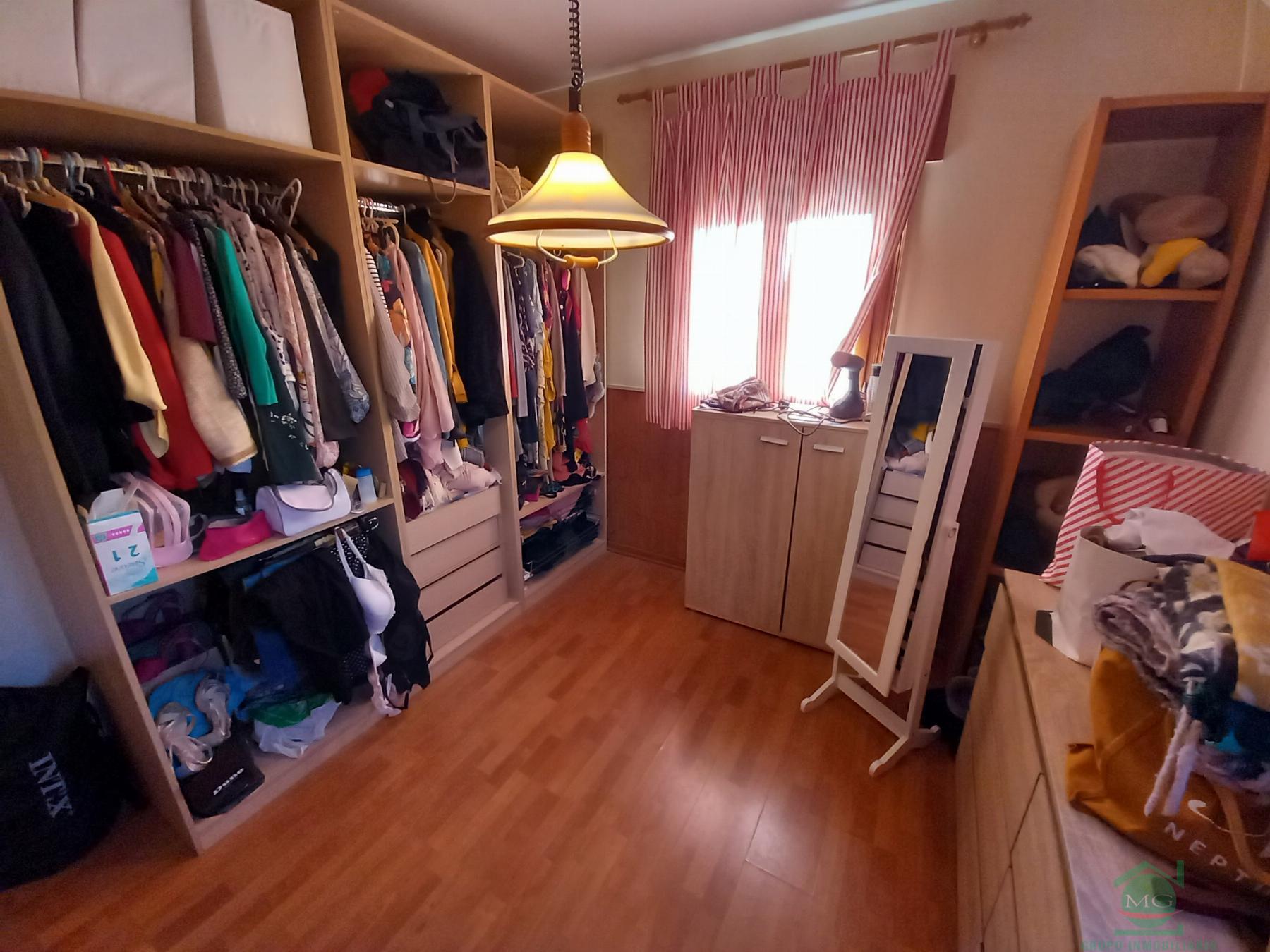 For sale of chalet in La Linea de la Concepcion