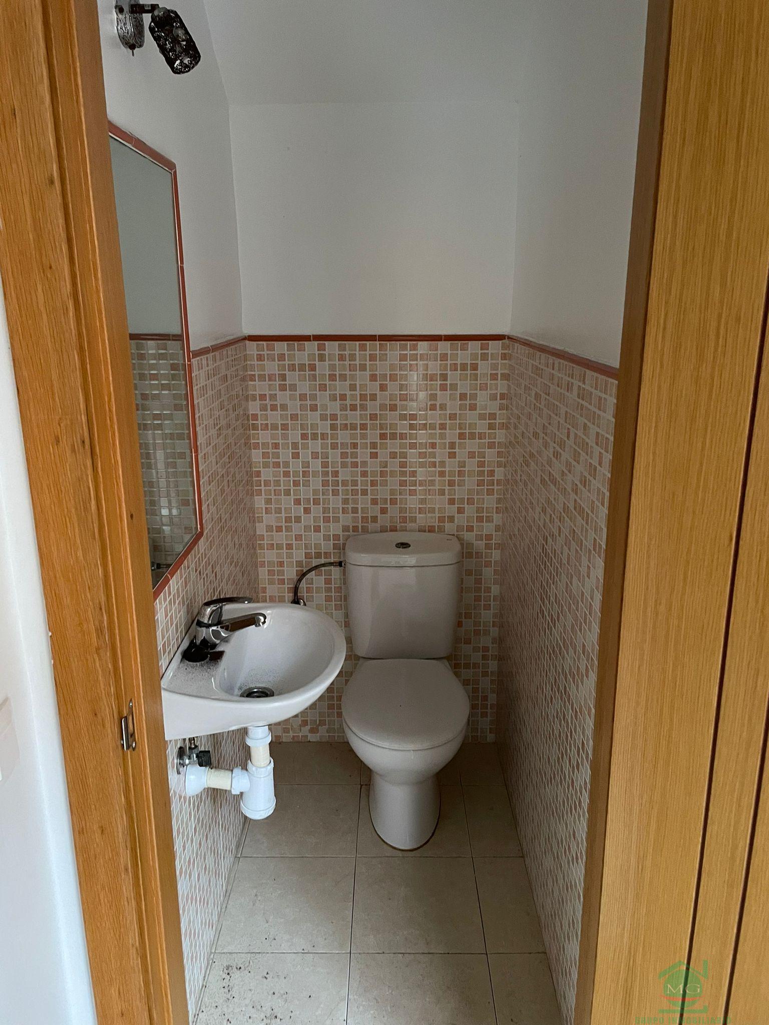 For sale of house in La Linea de la Concepcion