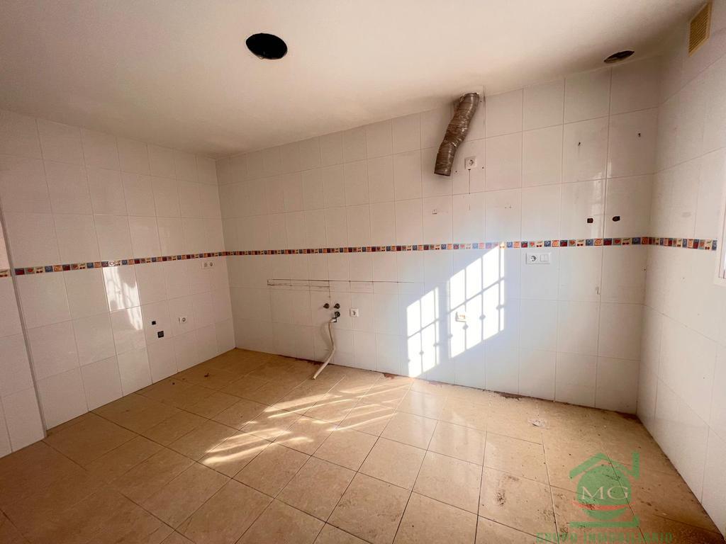 For sale of house in La Linea de la Concepcion