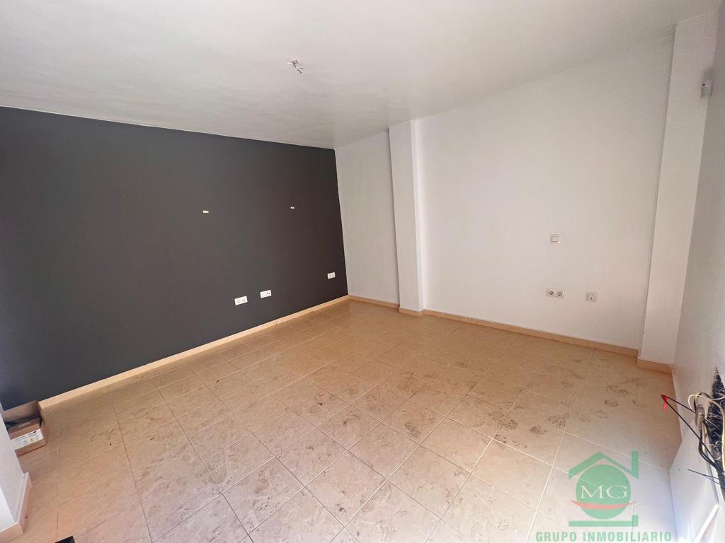 For sale of house in La Linea de la Concepcion