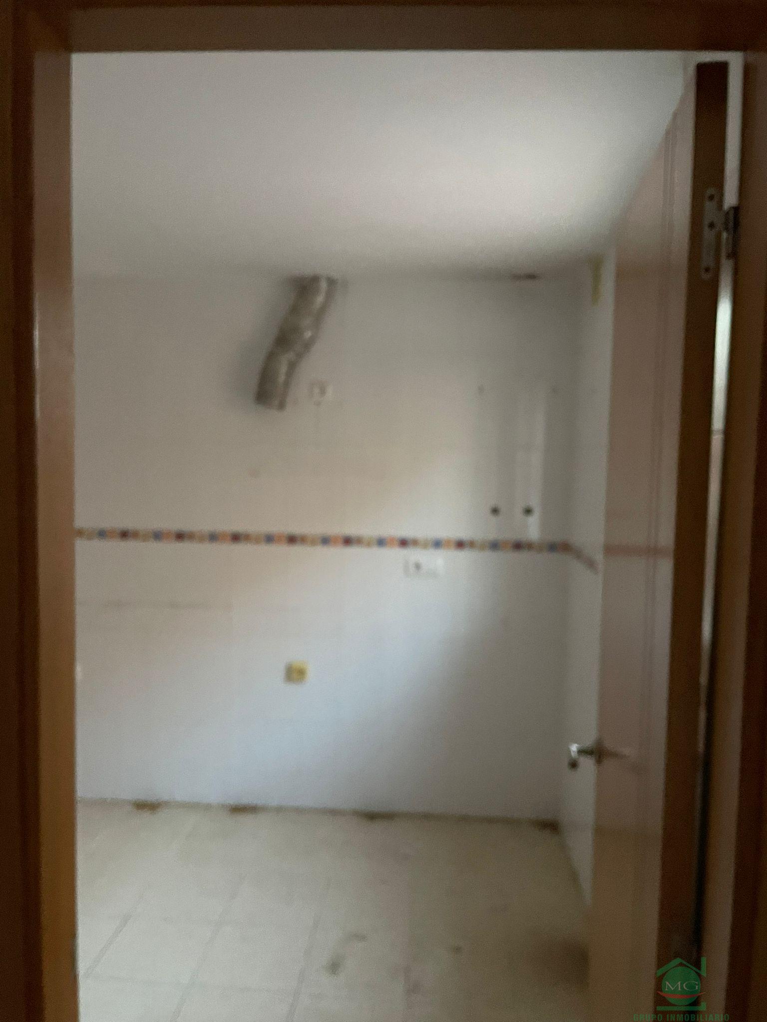 For sale of house in La Linea de la Concepcion