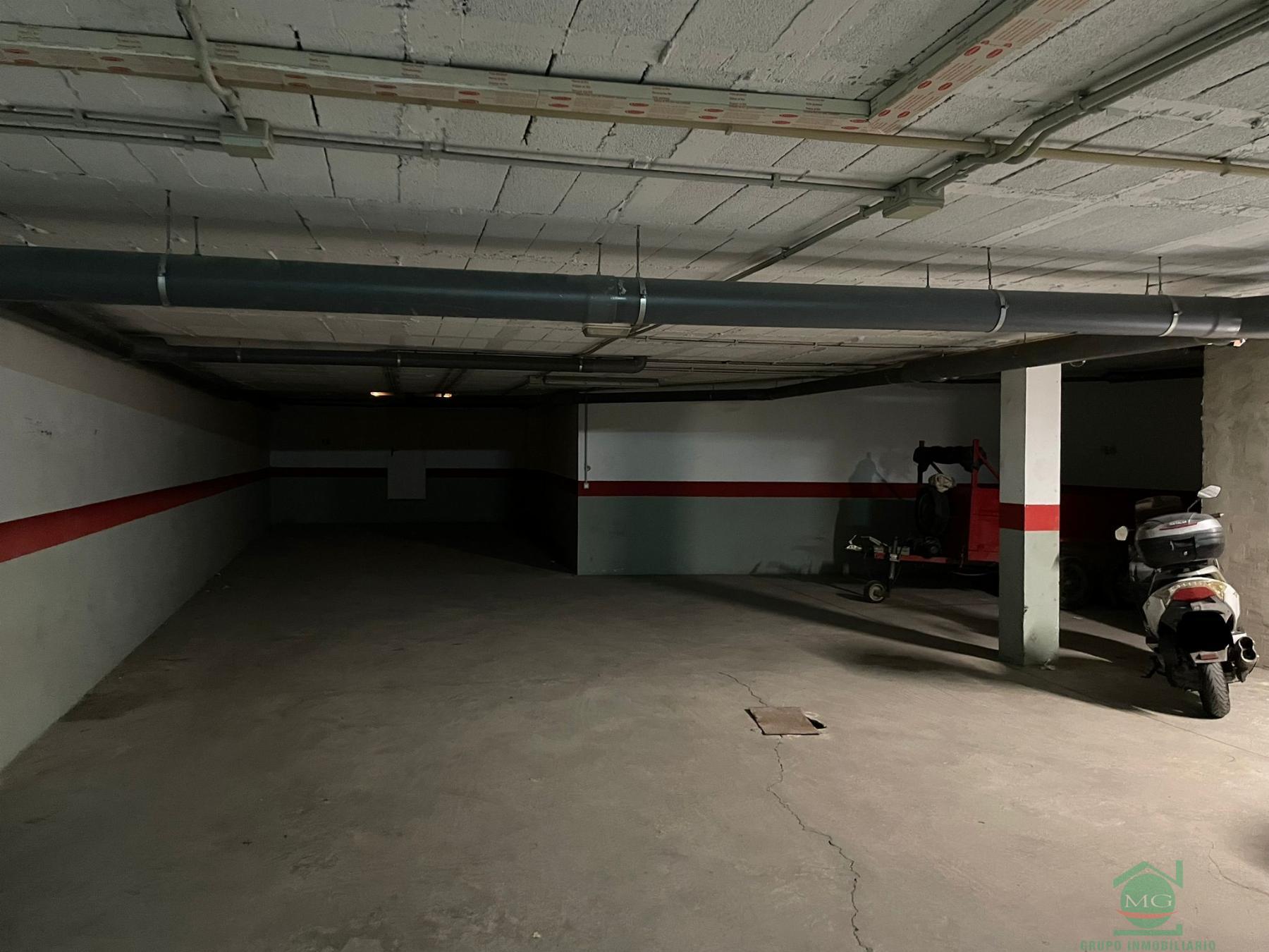 For sale of garage in La Linea de la Concepcion