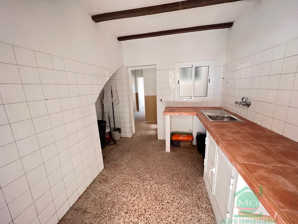 For sale of house in San Roque
