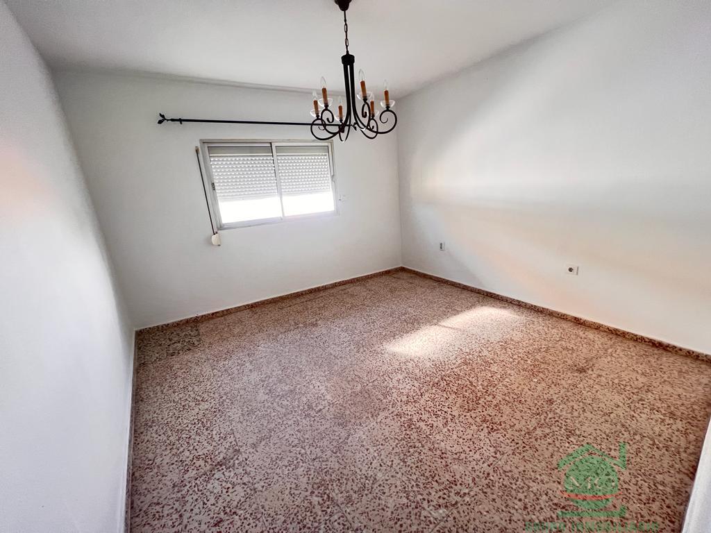 For sale of house in San Roque