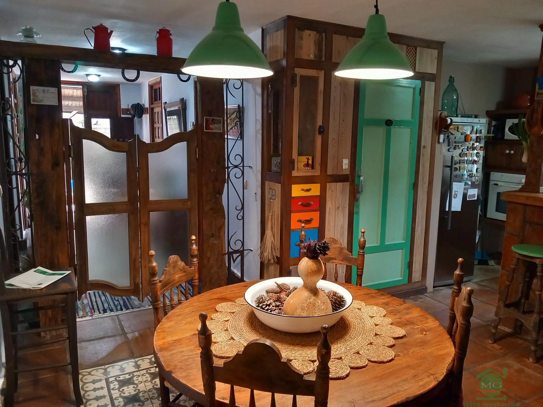 For sale of chalet in La Linea de la Concepcion