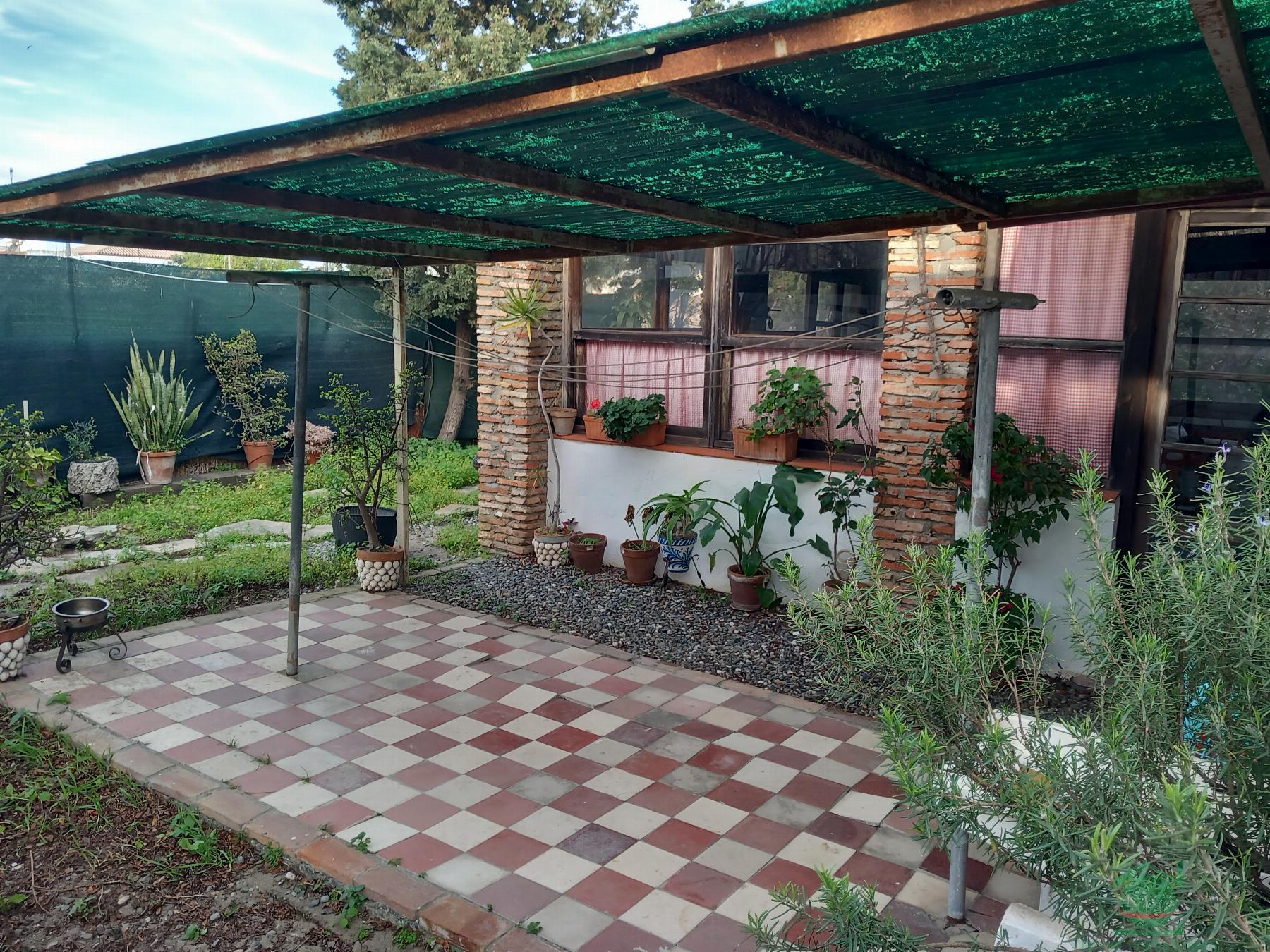 For sale of chalet in La Linea de la Concepcion