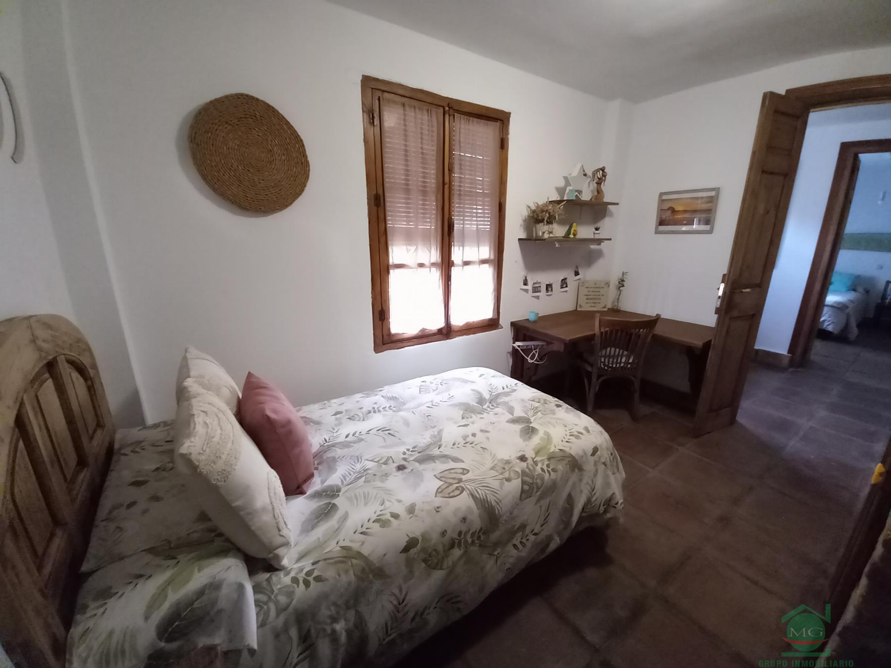 For sale of chalet in La Linea de la Concepcion