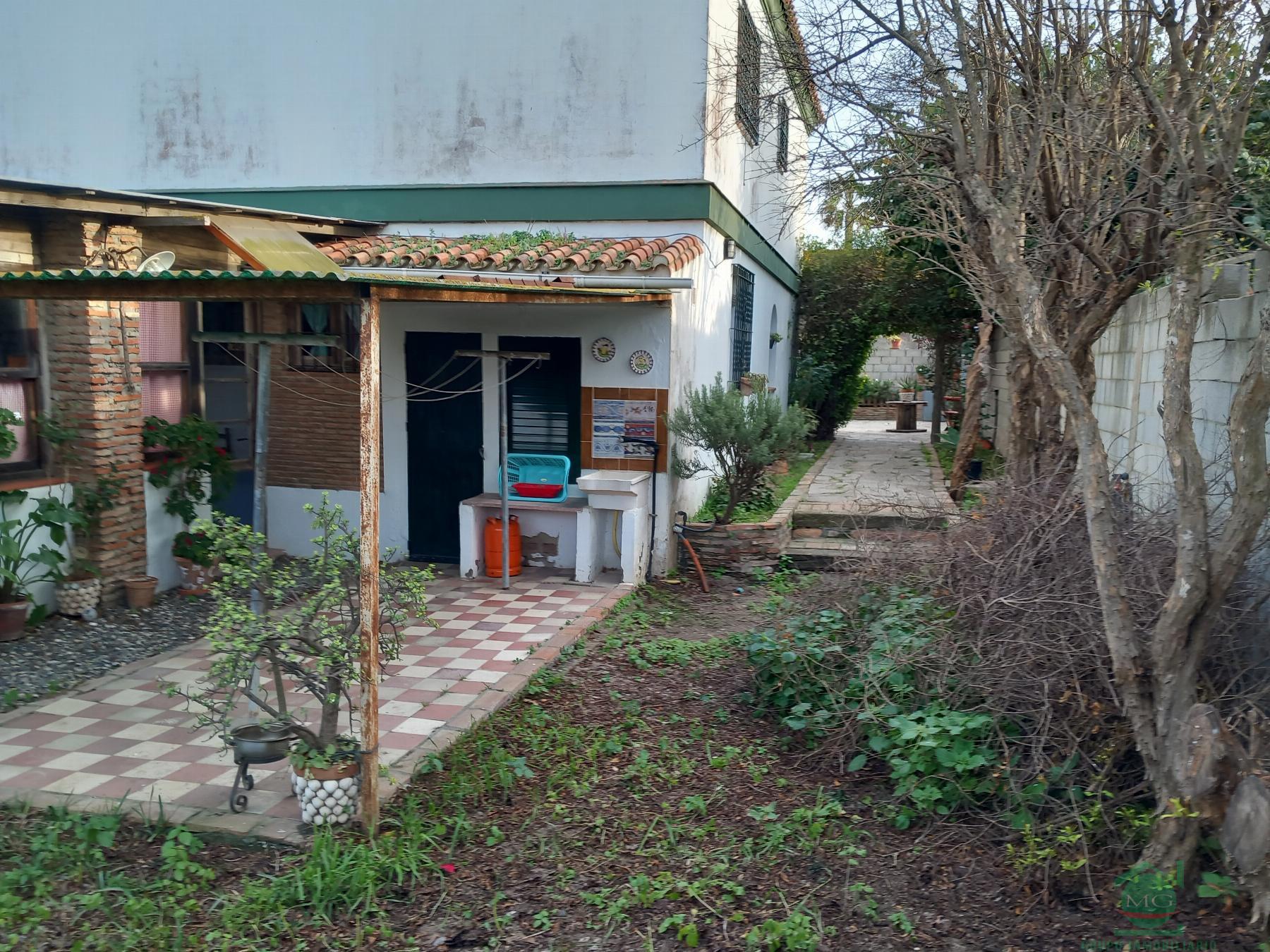 For sale of chalet in La Linea de la Concepcion