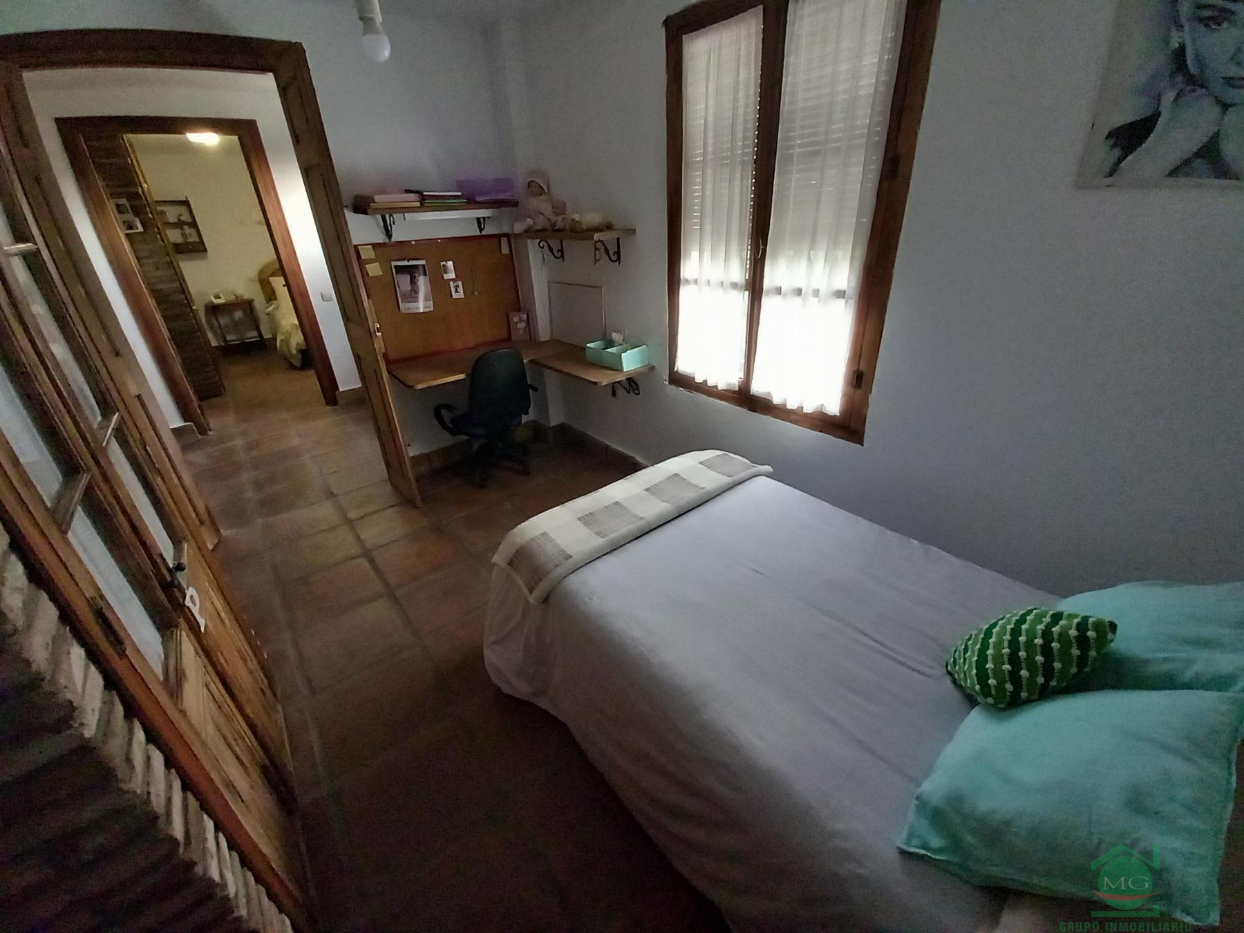 For sale of chalet in La Linea de la Concepcion