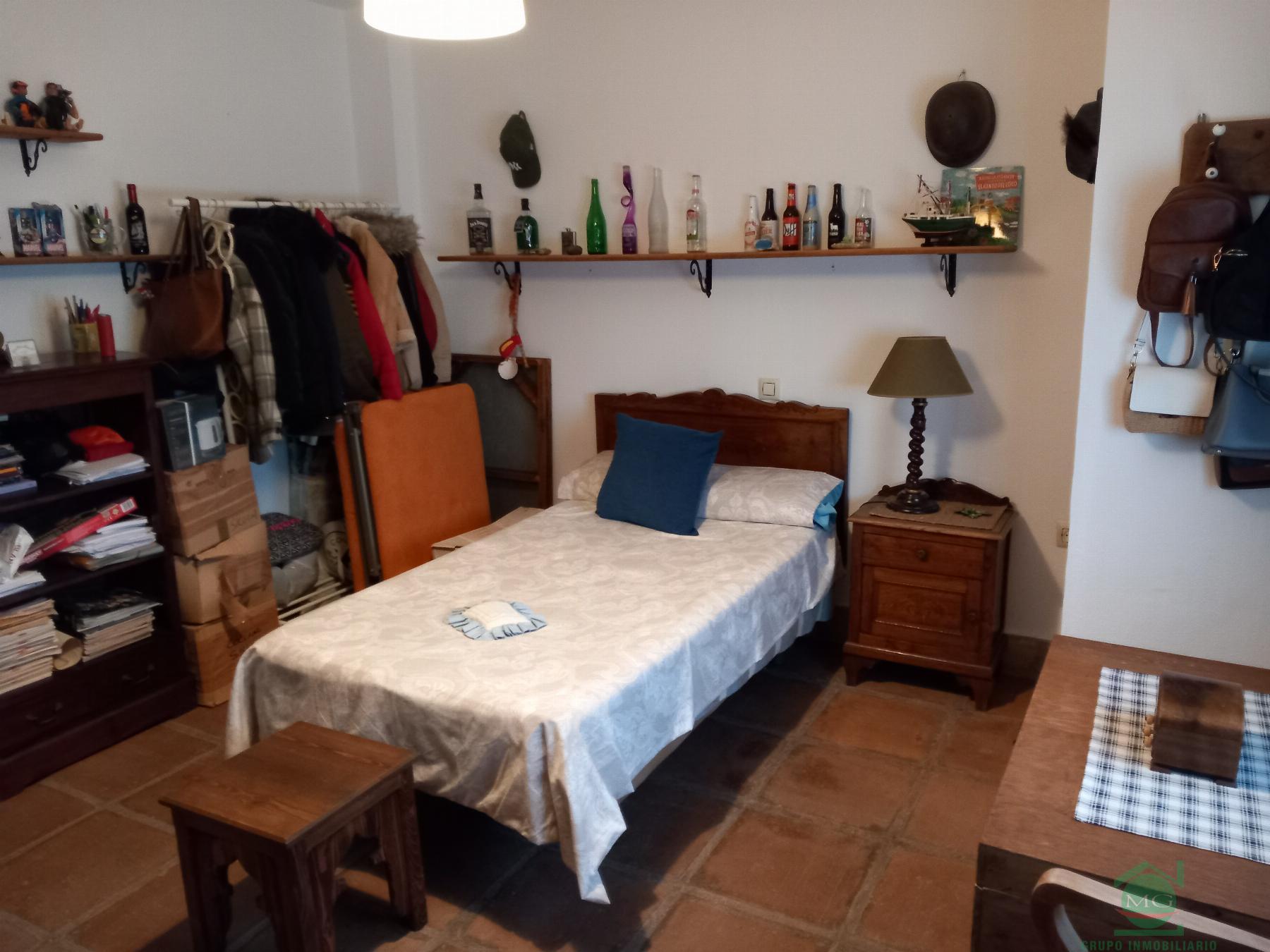 For sale of chalet in La Linea de la Concepcion