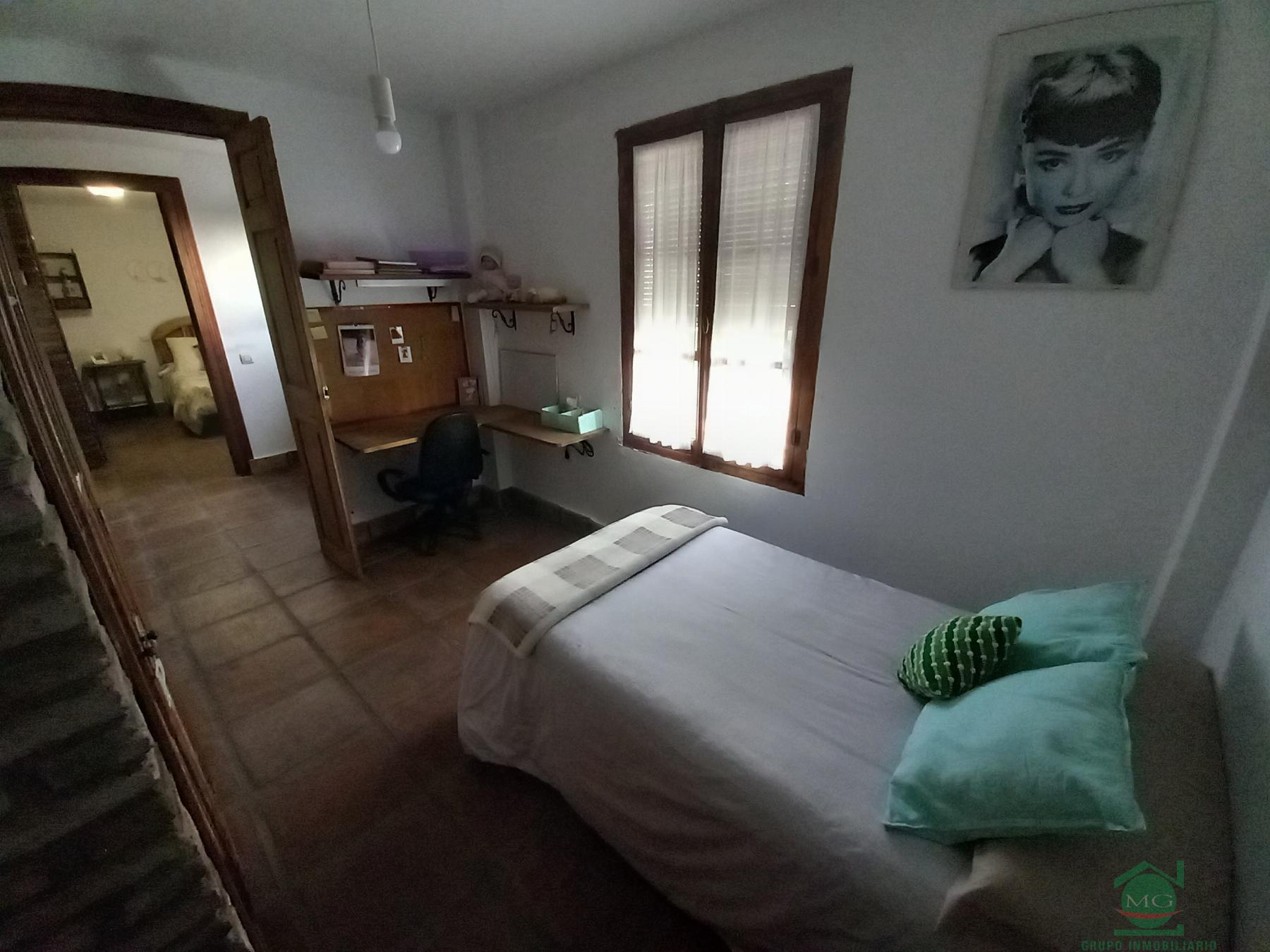 For sale of chalet in La Linea de la Concepcion