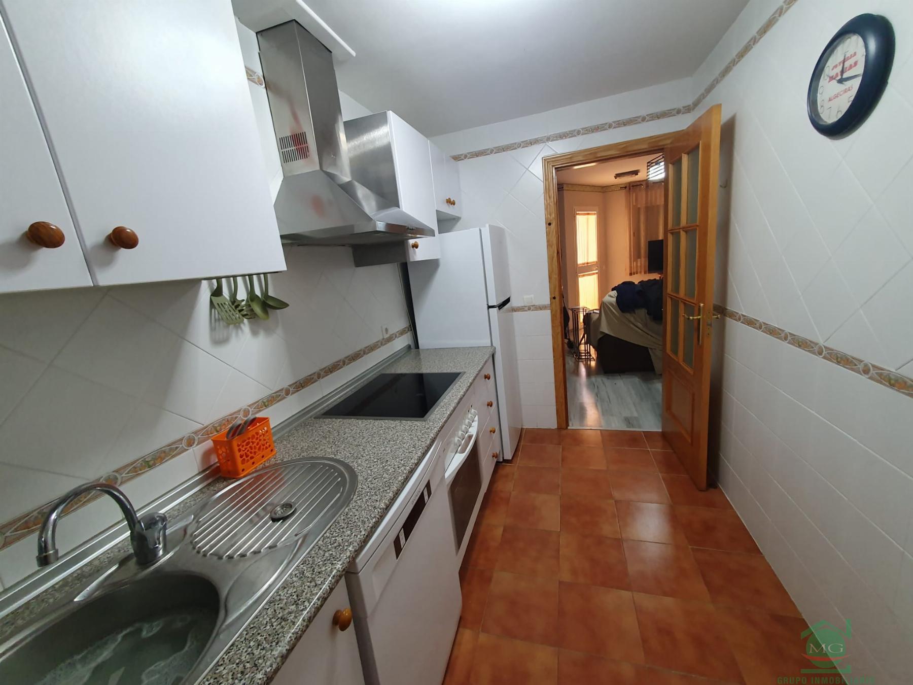 For sale of flat in San Luis de Sabinillas