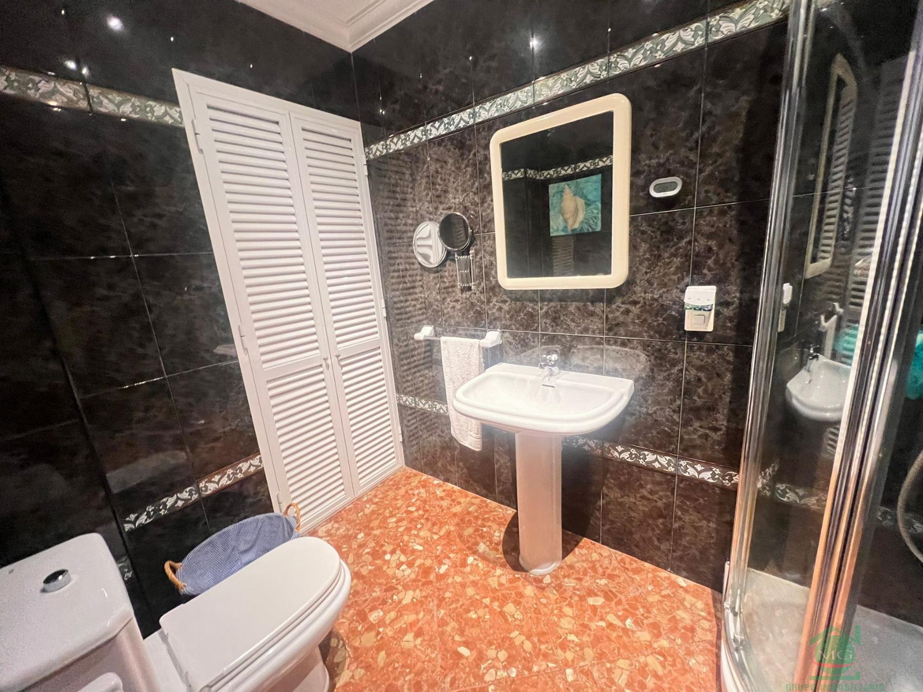 For sale of house in San Roque