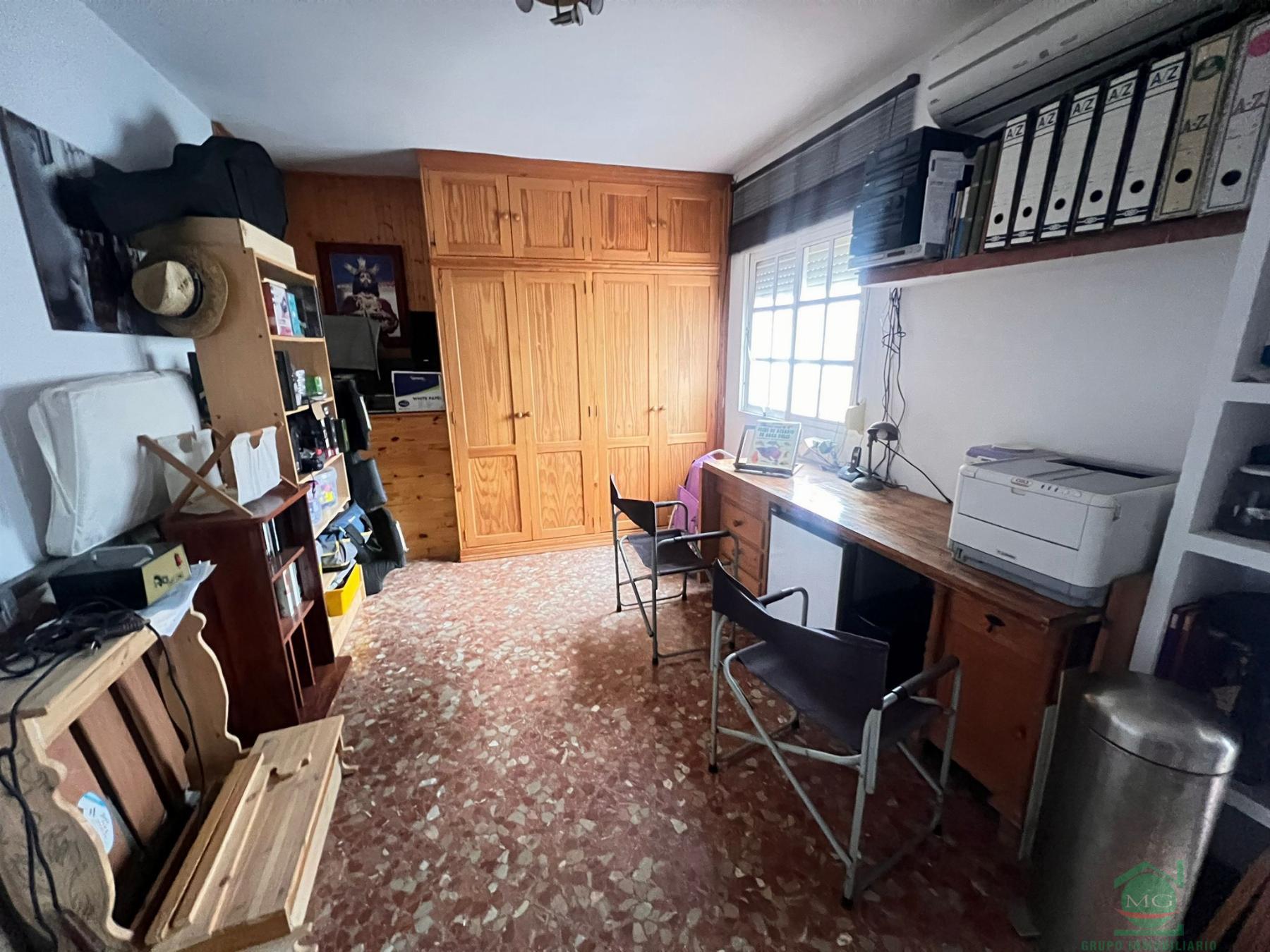 For sale of house in San Roque