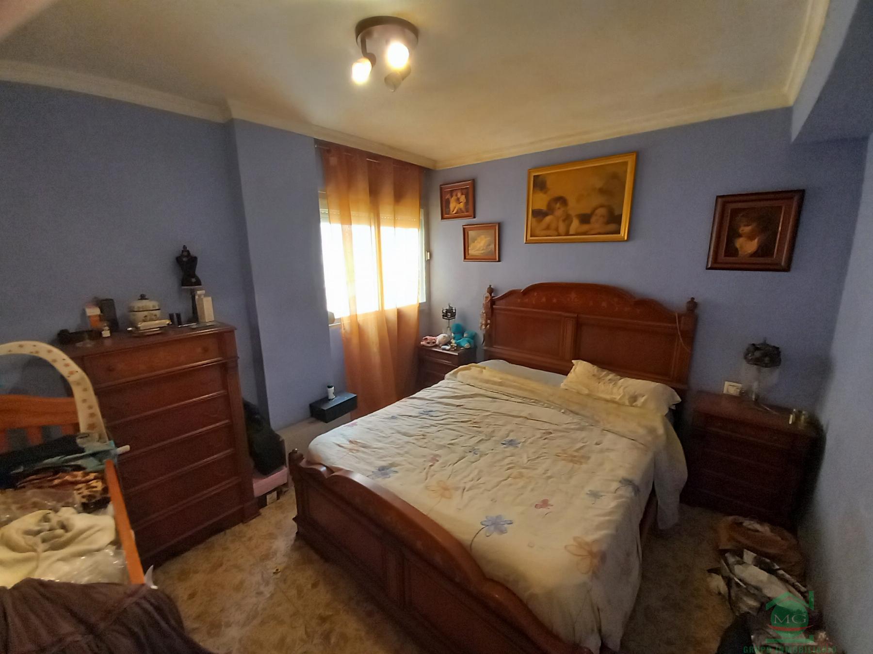 For sale of flat in La Linea de la Concepcion