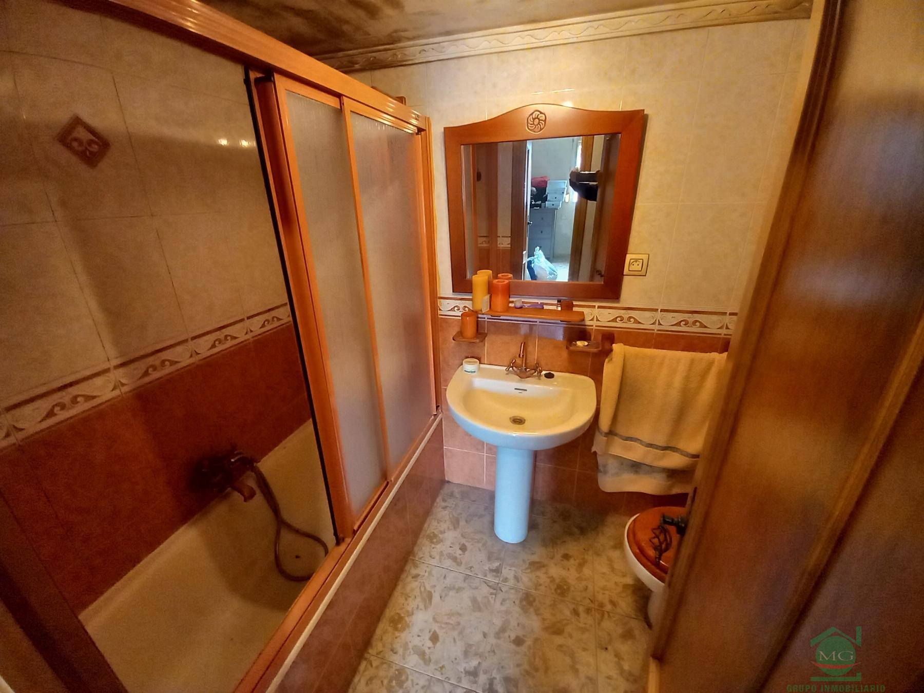 For sale of flat in La Linea de la Concepcion