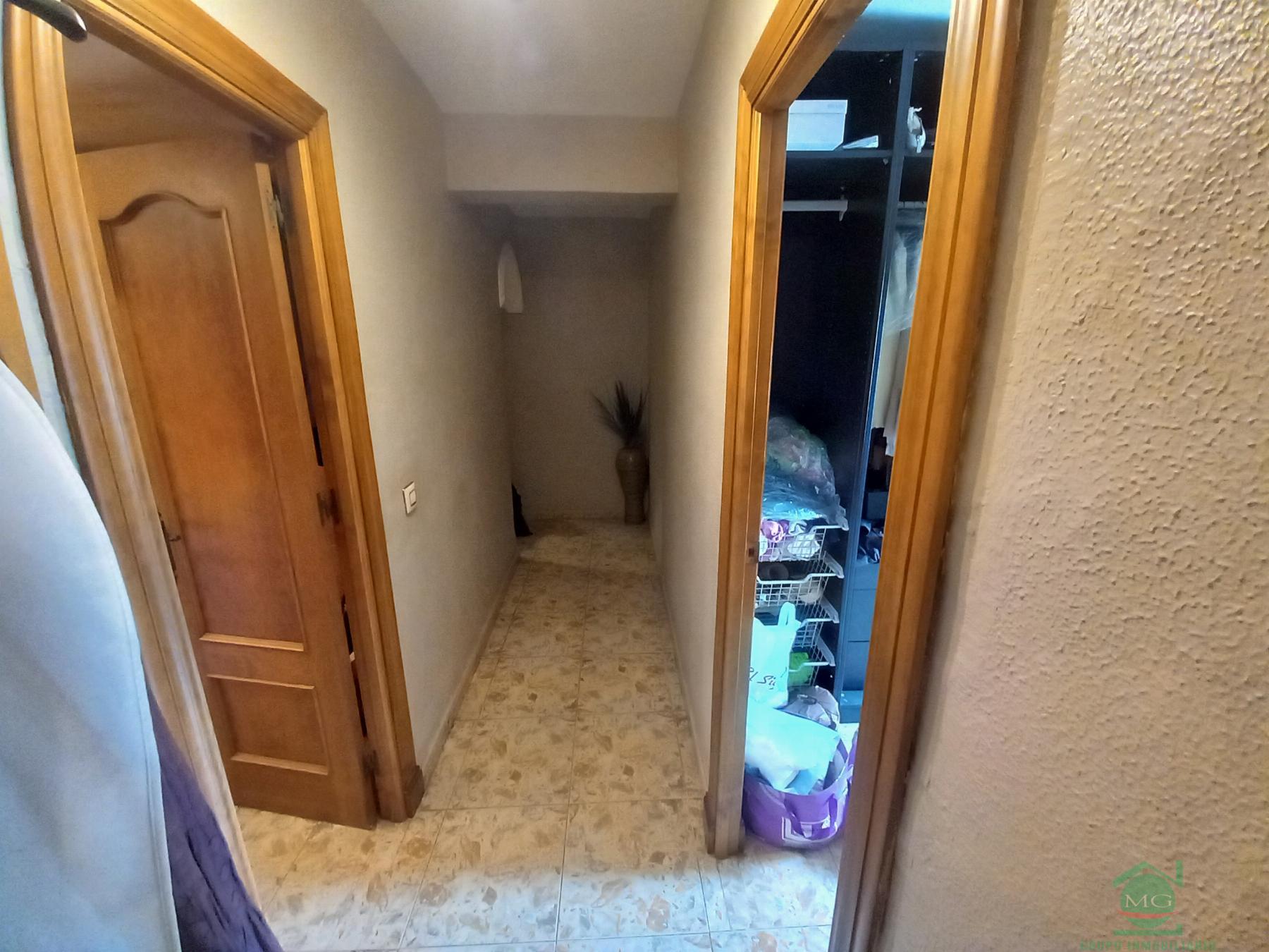 For sale of flat in La Linea de la Concepcion