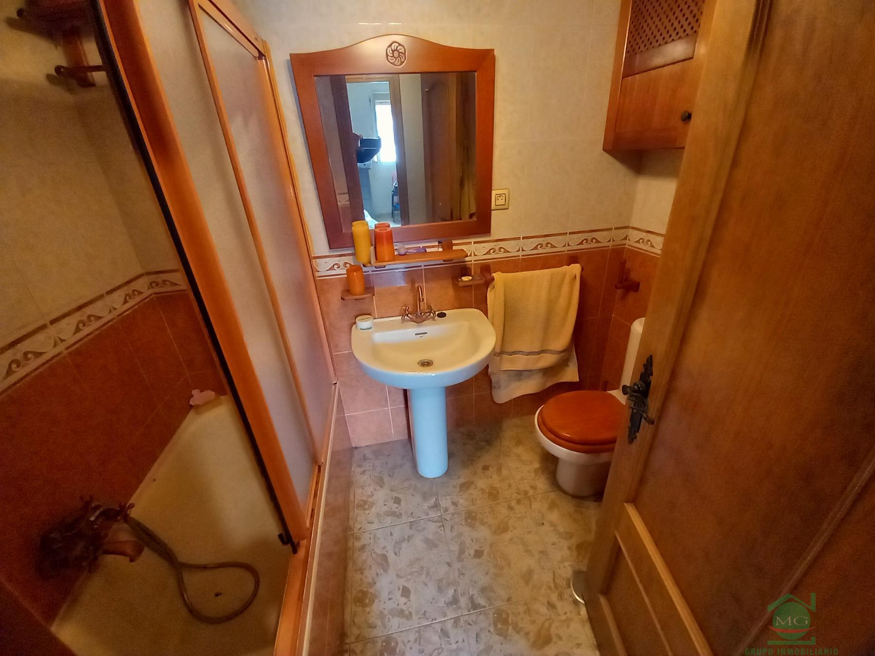 For sale of flat in La Linea de la Concepcion
