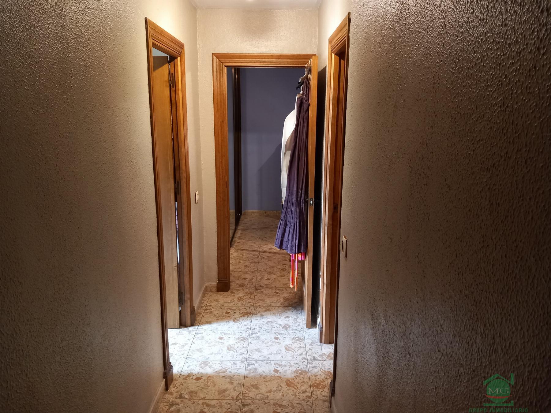 For sale of flat in La Linea de la Concepcion