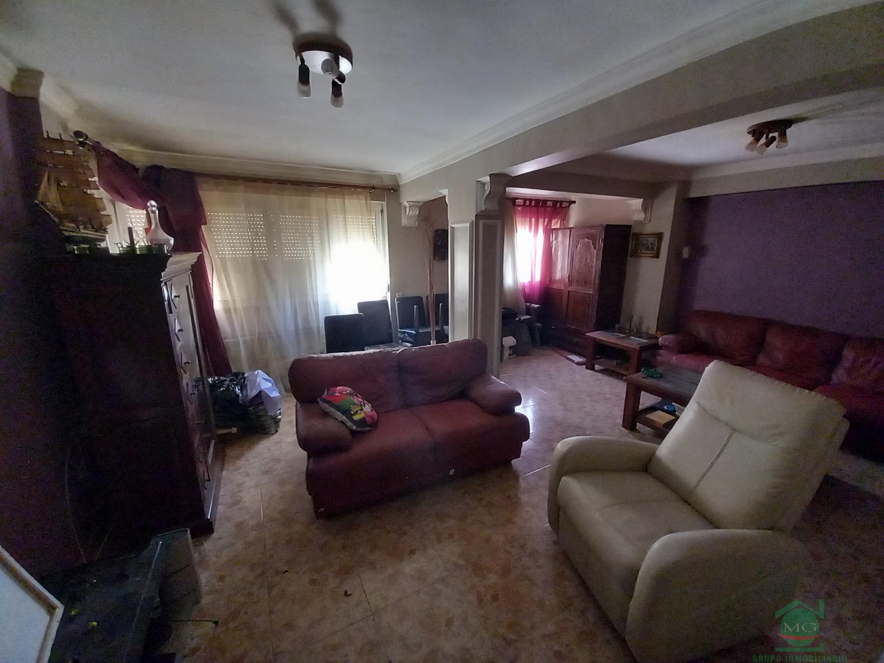 For sale of flat in La Linea de la Concepcion