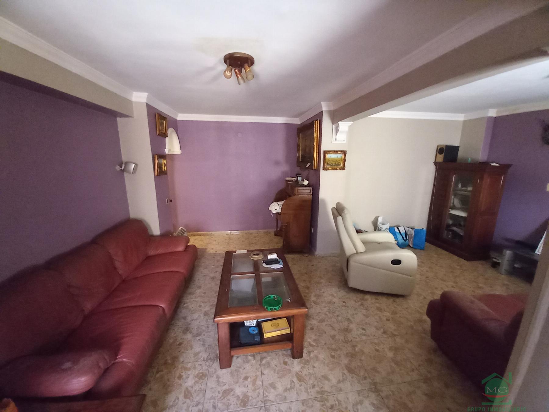 For sale of flat in La Linea de la Concepcion