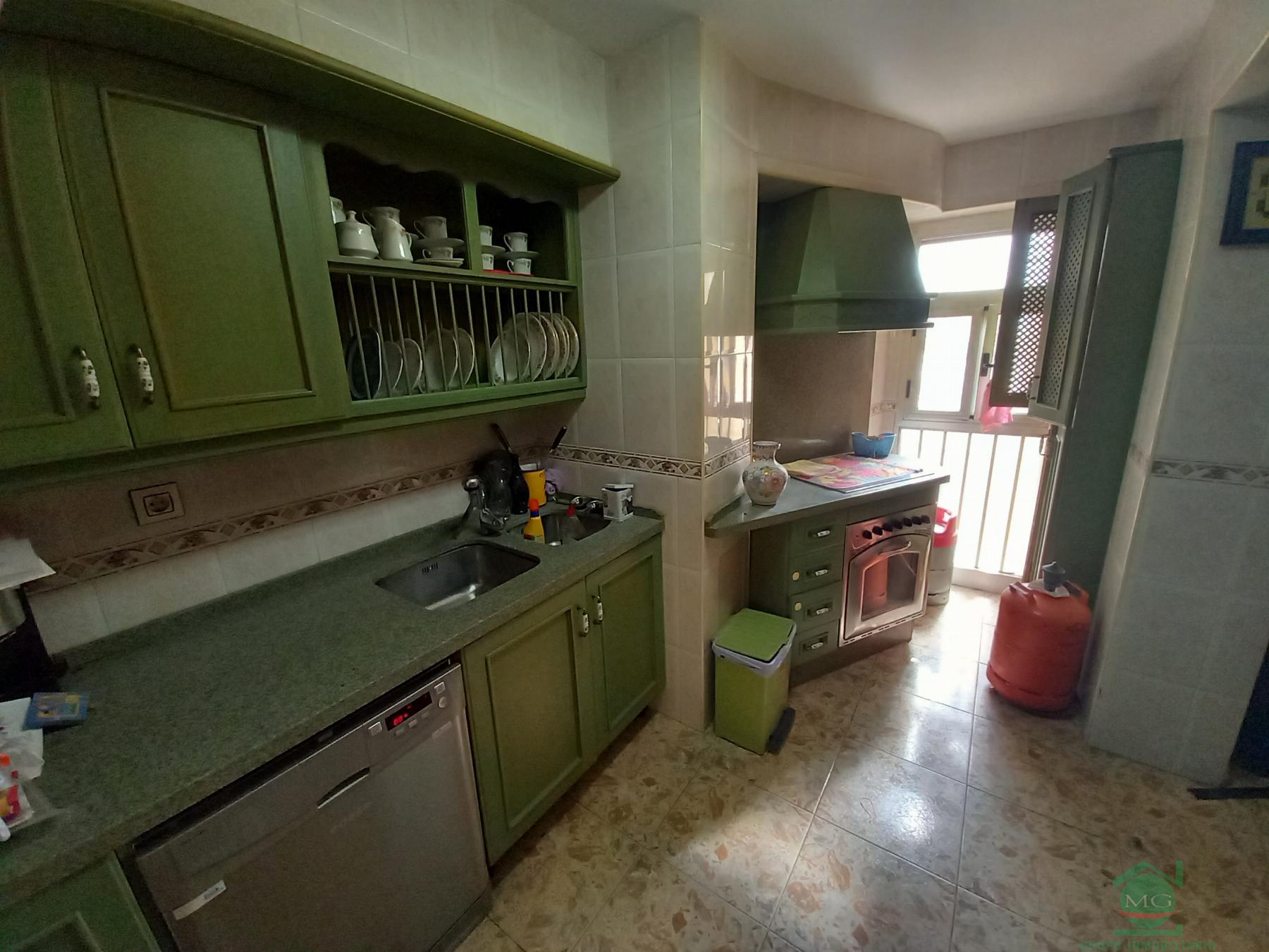 For sale of flat in La Linea de la Concepcion