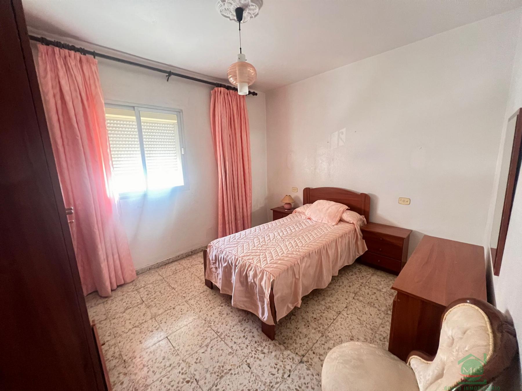 For sale of flat in San Roque