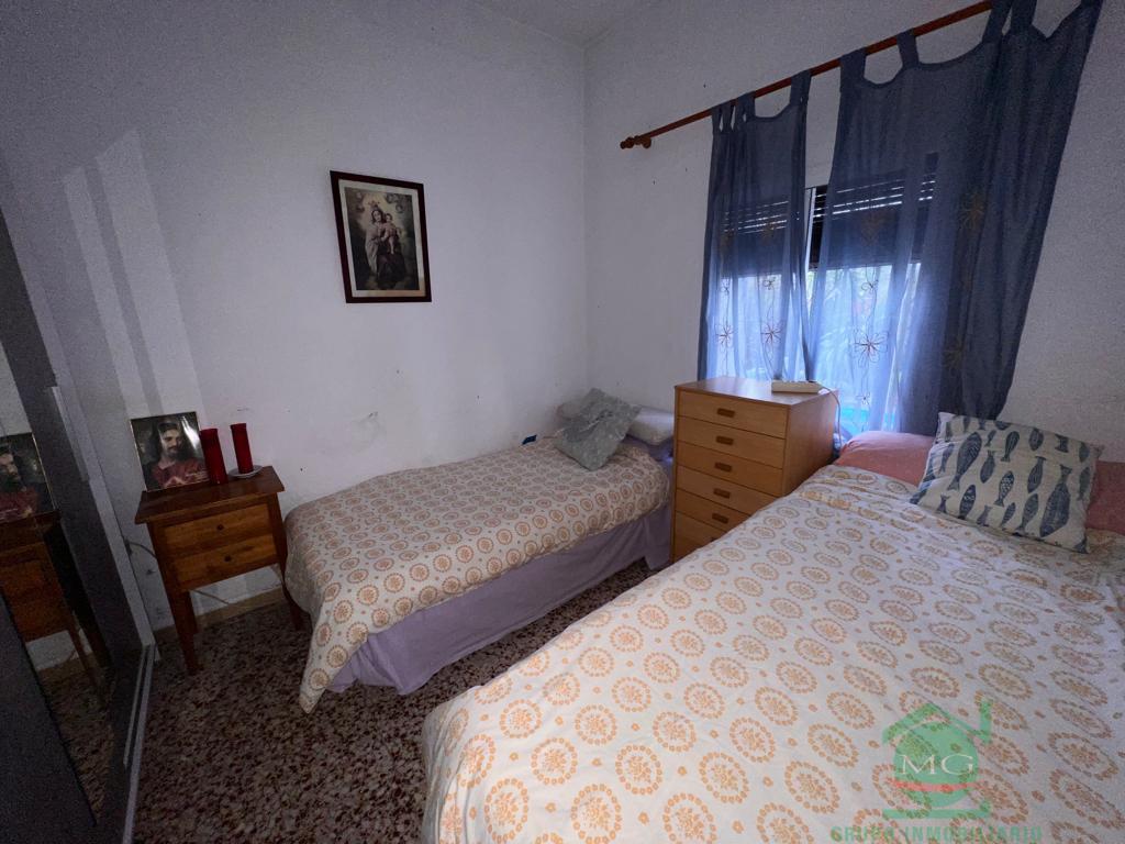 For sale of house in San Roque