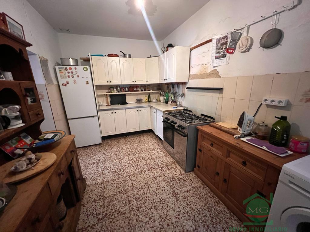 For sale of house in San Roque