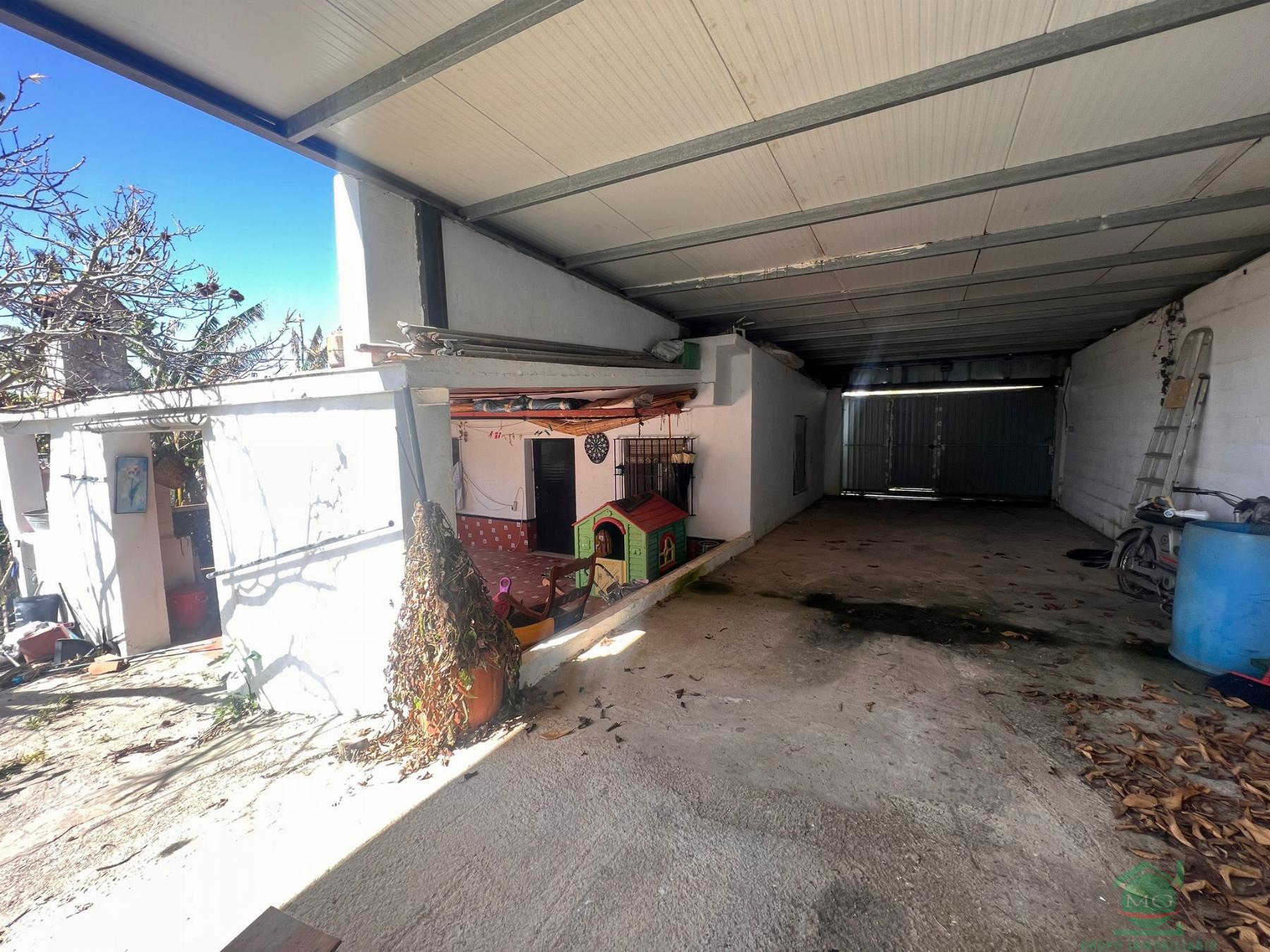 For sale of land in San Roque