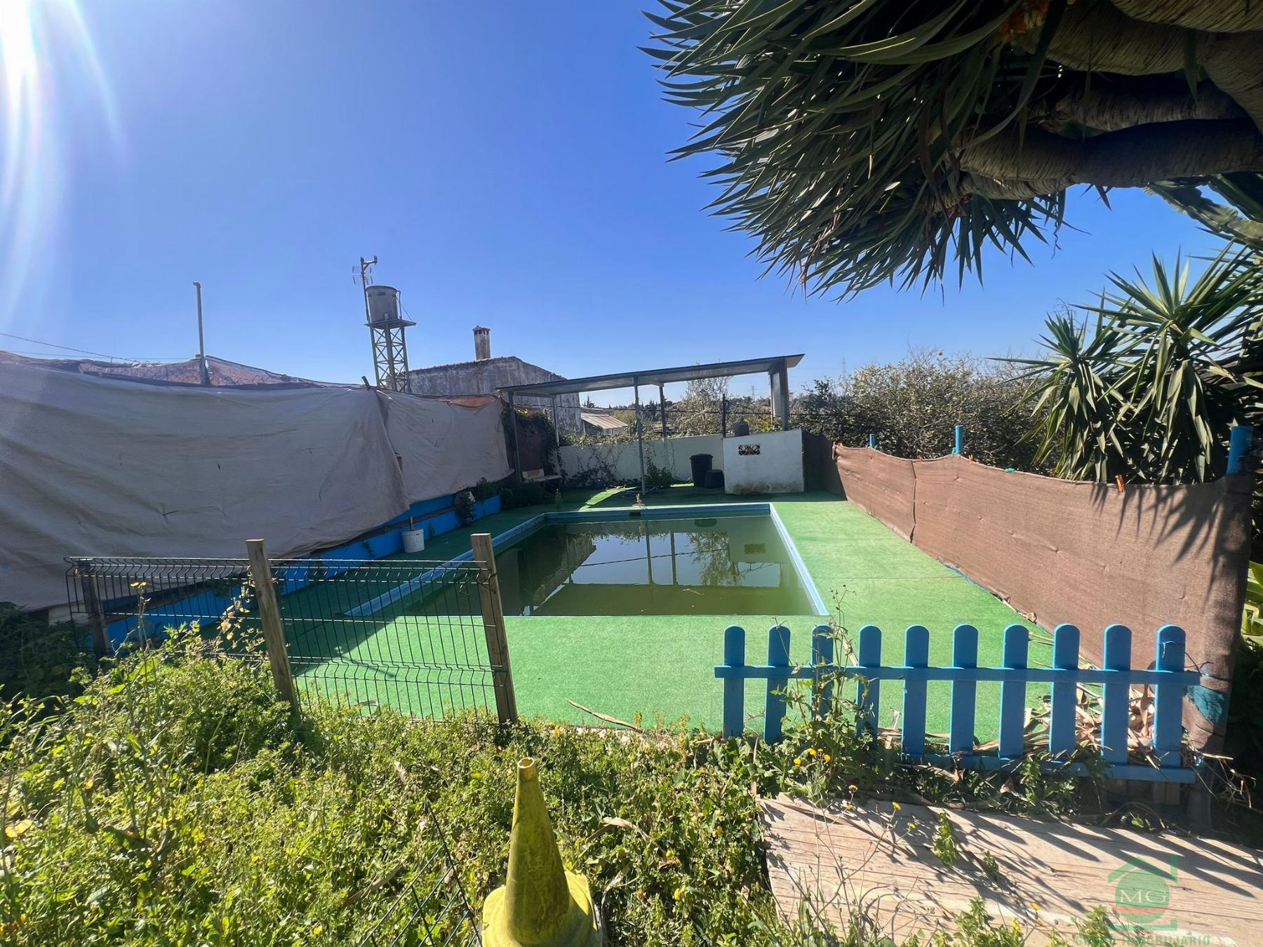 For sale of land in San Roque