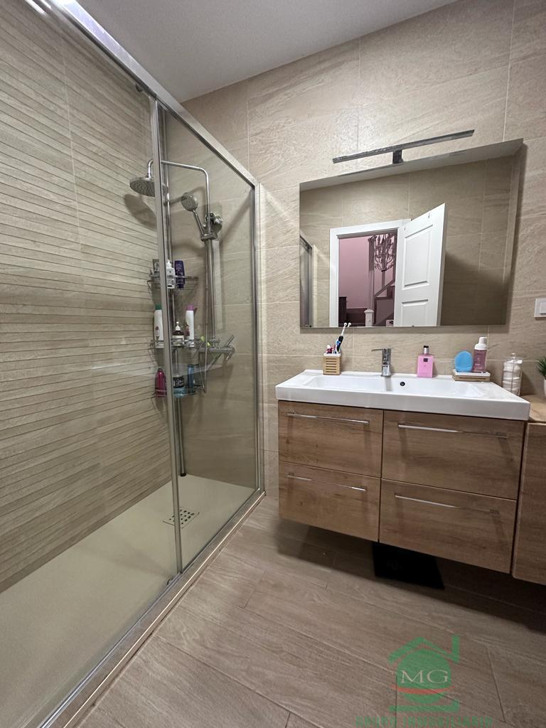 For sale of house in San Roque