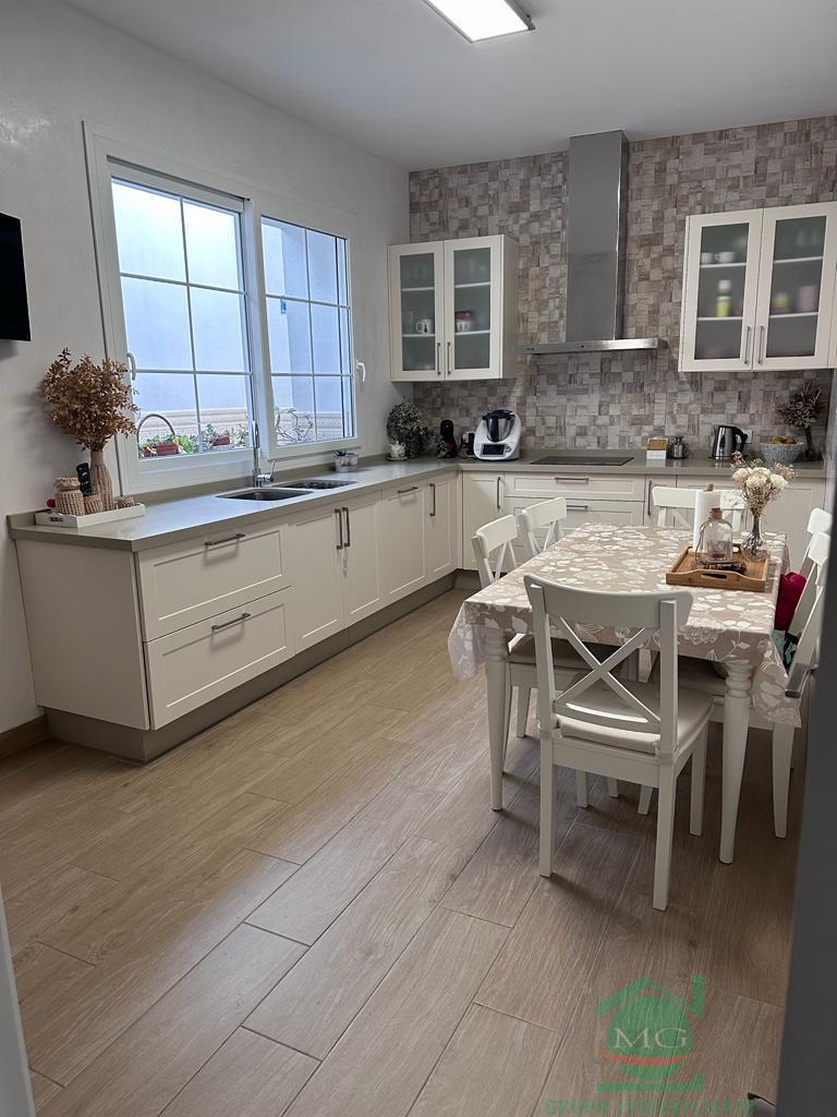 For sale of house in San Roque