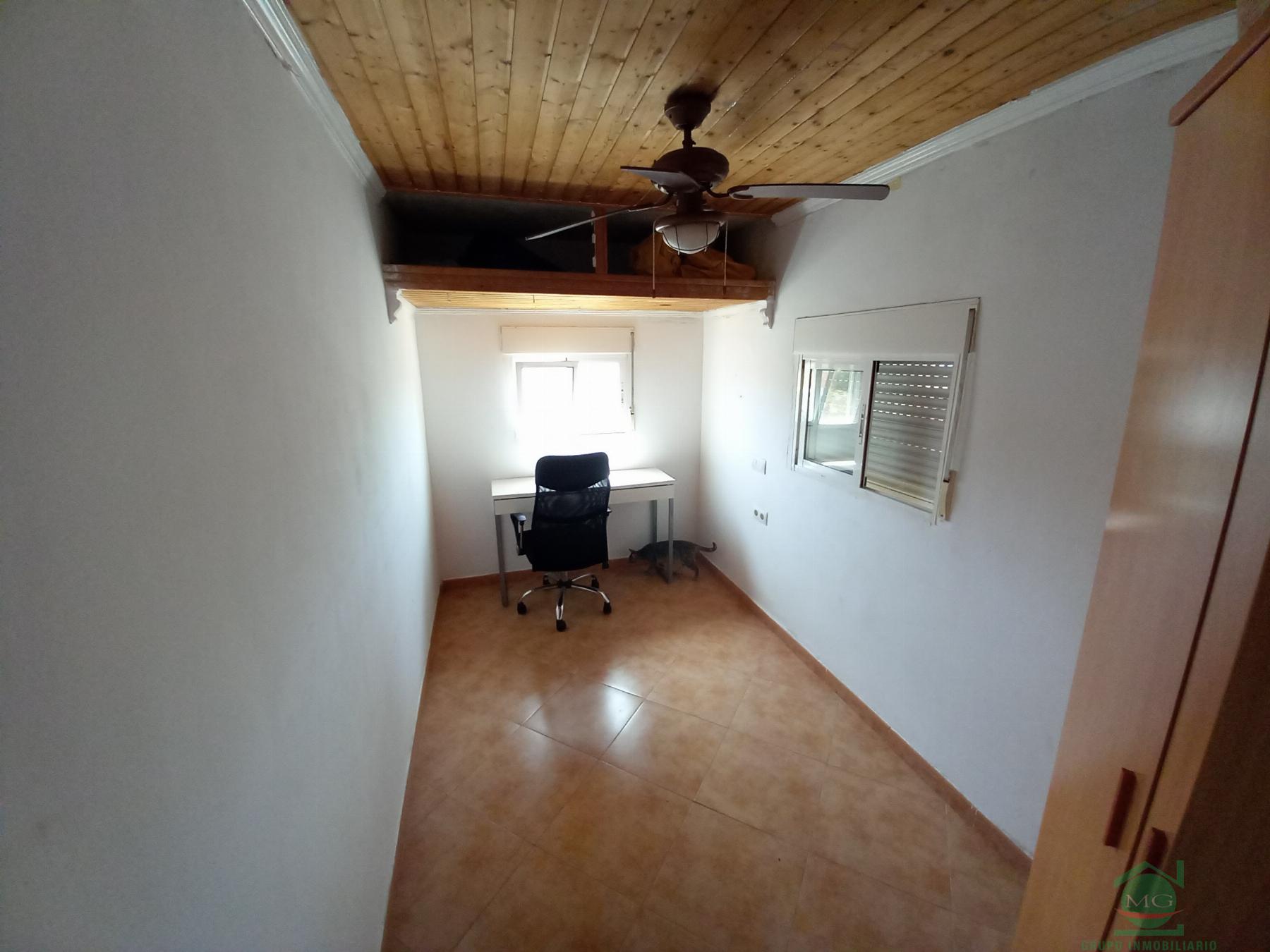 For sale of house in La Linea de la Concepcion