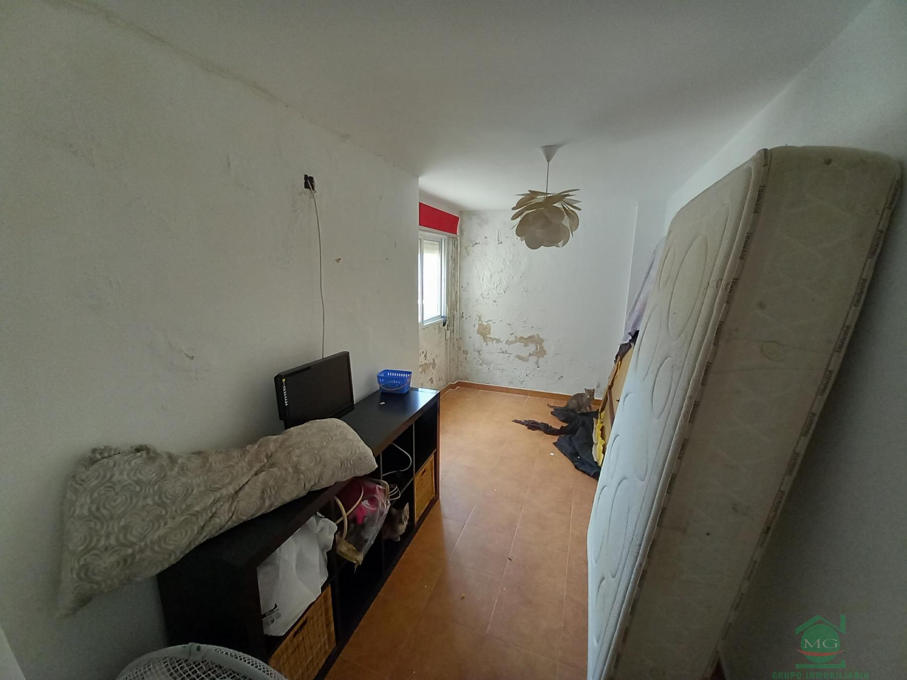 For sale of house in La Linea de la Concepcion