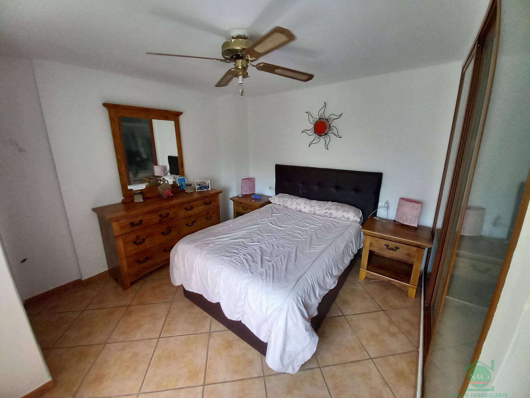 For sale of house in La Linea de la Concepcion